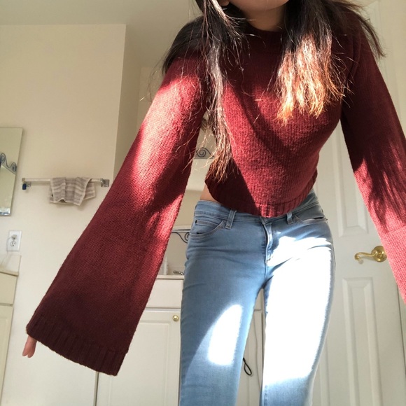 Tobi Sweaters - cropped burgundy sweater top from Tobi.com
